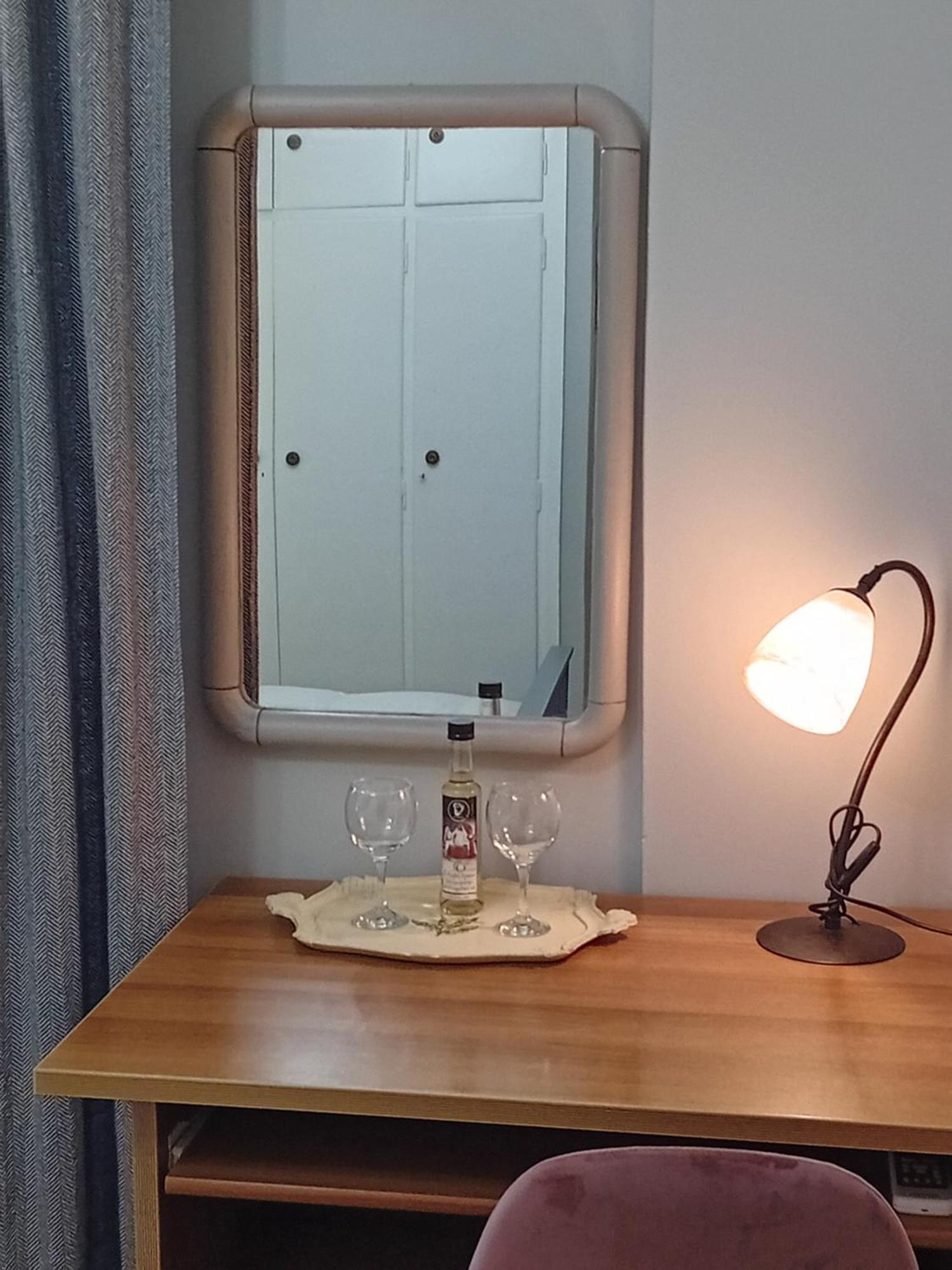 Joanna'S Heart Of Athens One Br Charm Balcony View Walk To Tourist Spots Apartment Luaran gambar